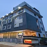 Collection O Hotel Guru Kripa
